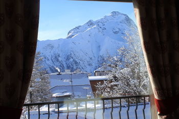 Hotel H�tel Chalet Des Champions
