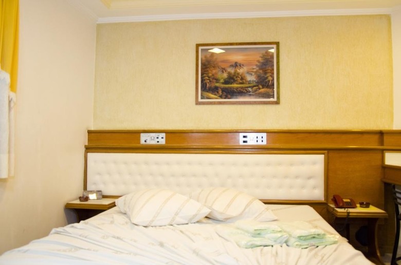 Hotel Omega Palace