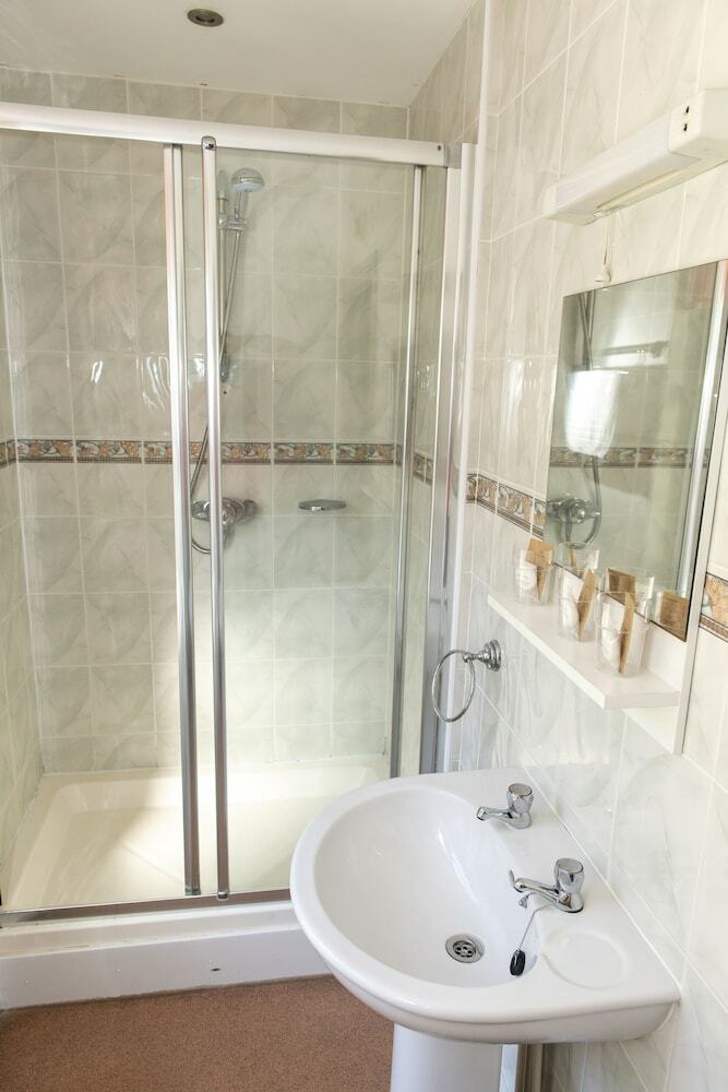 Hostal Eryl Mor Hotel
