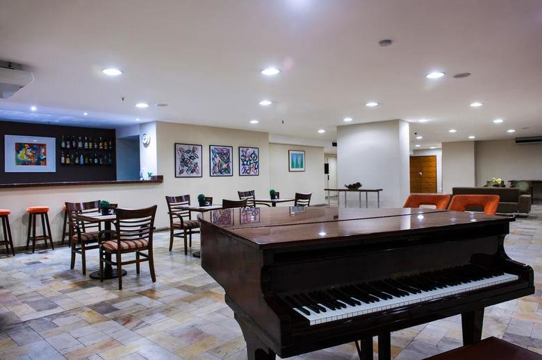 Hotel Copacabana Suites