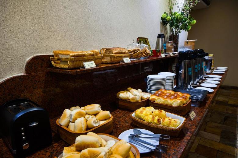 Hotel Copacabana Suites