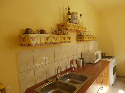 Apartamento Eperfa Vend�gh�z