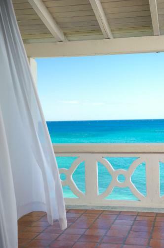 Hotel Discovery Bay By Rex Resorts