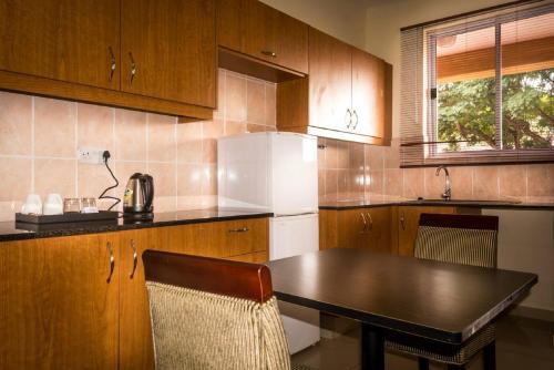 Hotel Serendib Suites And Conference Center