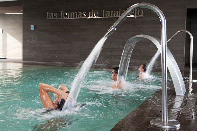 Hotel Romantic Fantasia Dreams