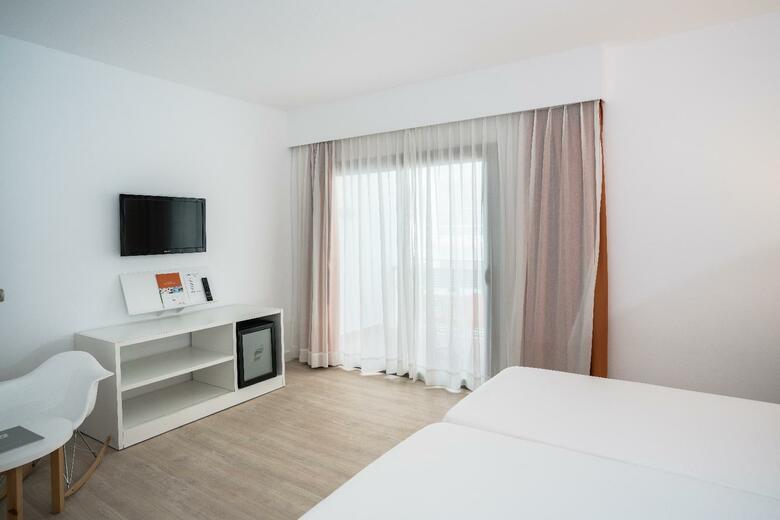 Hotel THB Ocean Beach
