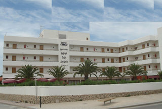 Apartamentos Bahia De San Antonio
