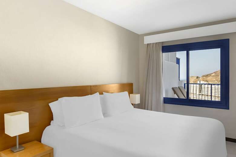 Hotel Club Cala Blanca