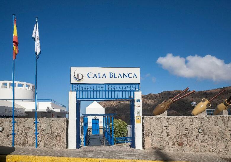 Hotel Club Cala Blanca