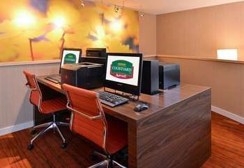 Hotel Courtyard By Marriott Dallas/lbj At Josey