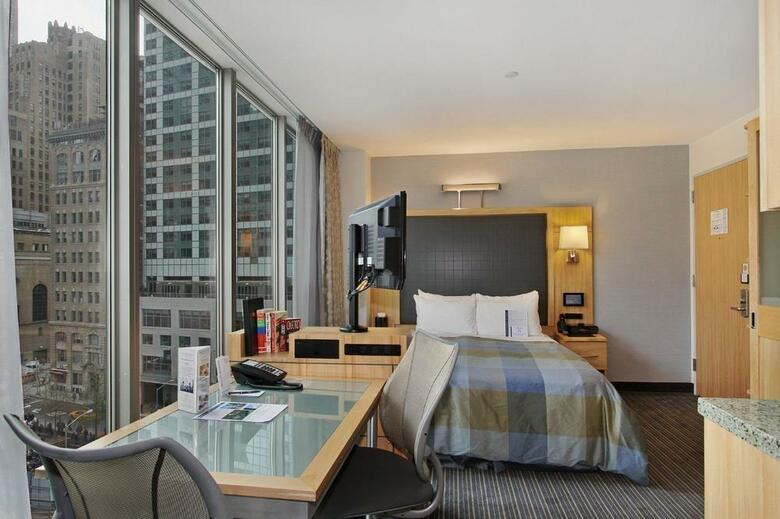 World Center Hotel