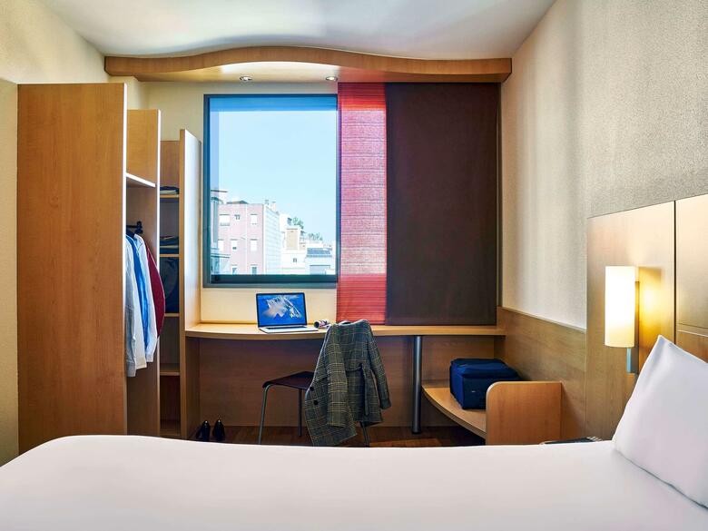 Hotel Ibis Barcelona Centro Sagrada Familia