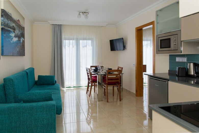 Aparthotel Las Adelfas
