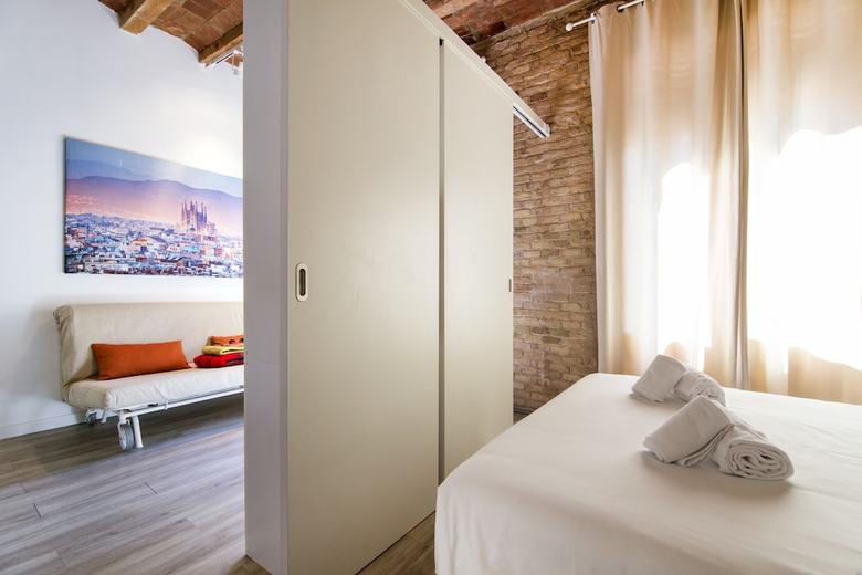 Apartamento Happy People Sagrada Familia Gaud�