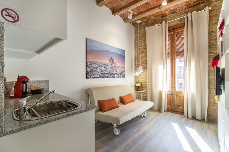 Apartamento Happy People Sagrada Familia Gaud�