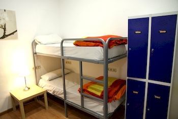 Barcel� Hostel