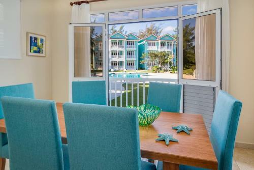 Villa Mariela Escondido Bay