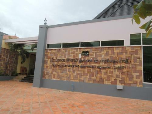 Hostal Kampongbay Makeng Guesthouse