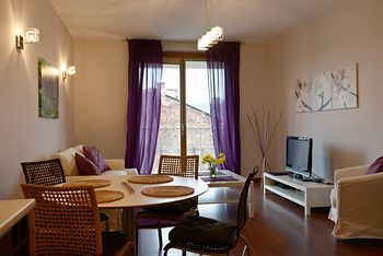 Angel Plaza Apartments