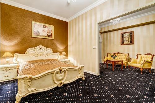 Hostal Paacyk Otrbusy Business & Spa