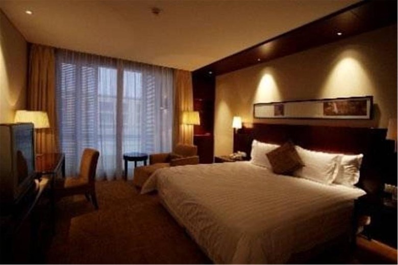 Hotel Howard Johnson Plaza Lingang Shanghai