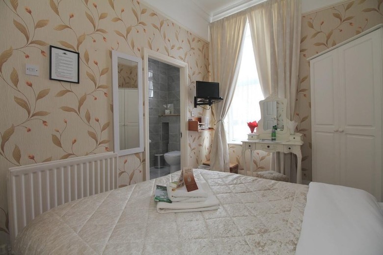 Hostal Donnybrook Hall