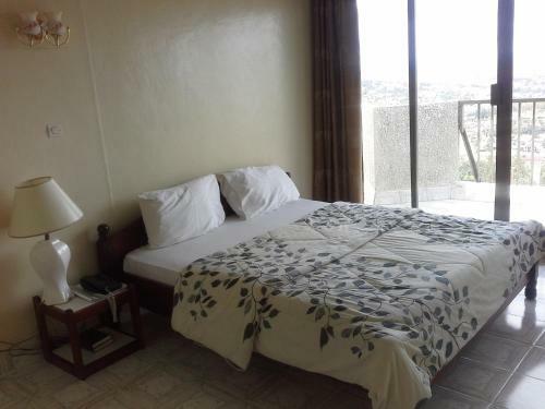 Okapi Hotel