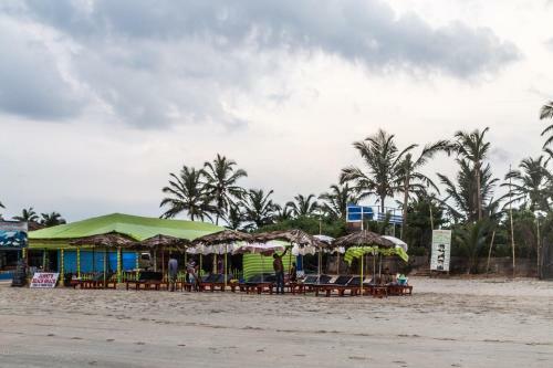 Hostal Pele's Windsong Wood Cottage On The Beach