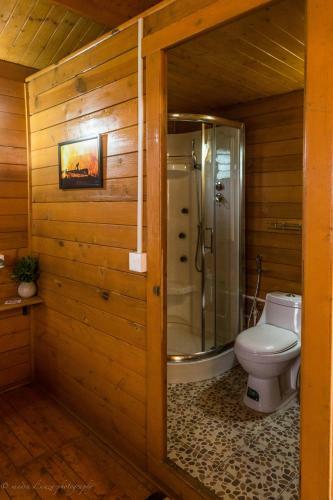 Hostal Pele's Windsong Wood Cottage On The Beach