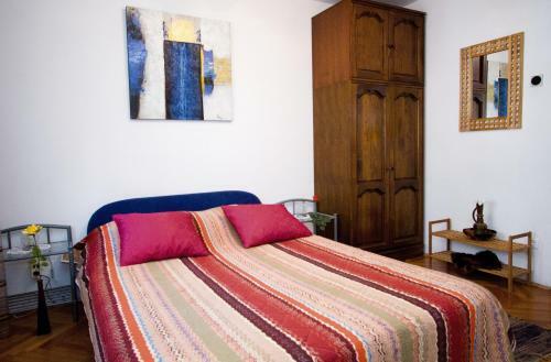 Apartments Jugana