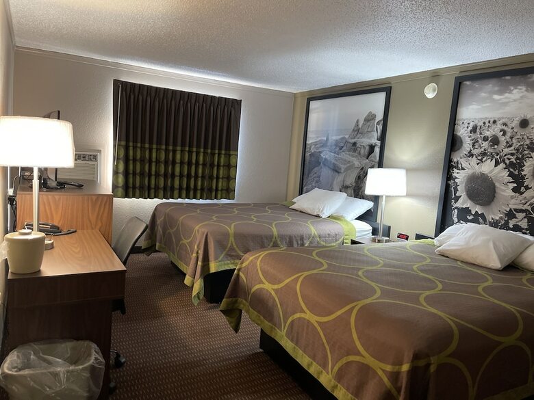 Hotel Super 8 Bismarck