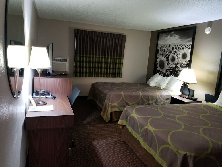 Hotel Super 8 Bismarck