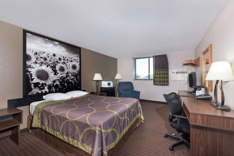 Hotel Super 8 Bismarck