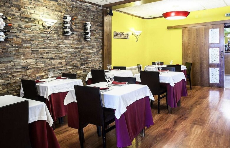 Hostal La Pla�a
