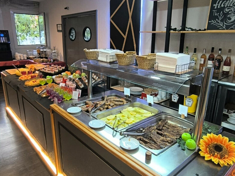 Hotel Pere D'urg 3000