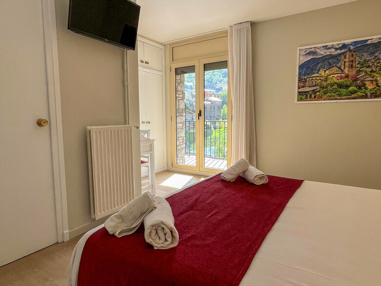 Hotel Pere D'urg 3000