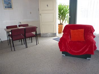 Fernleaf Motel