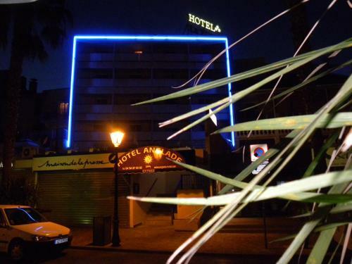 Anglade Hotel