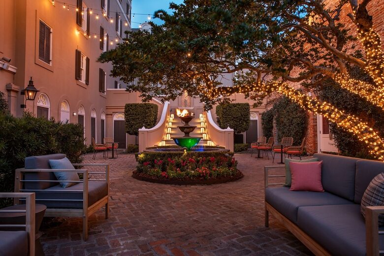 Hotel de La Poste - French Quarter, A Renaissance Hotel