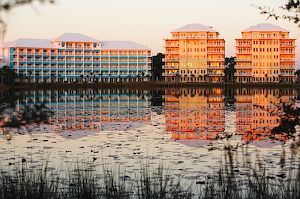 Hotel Carillon Beach Resort Inn