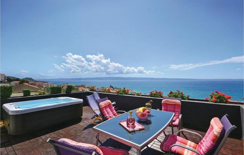 Holiday Home Podstrana With Sea View 360