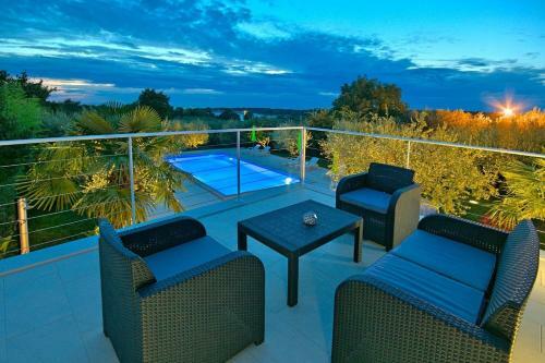 Apartment Porec, Mirna River 13