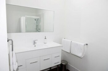 Albany Central Apartments
