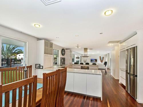 Balyarta Crescent 38