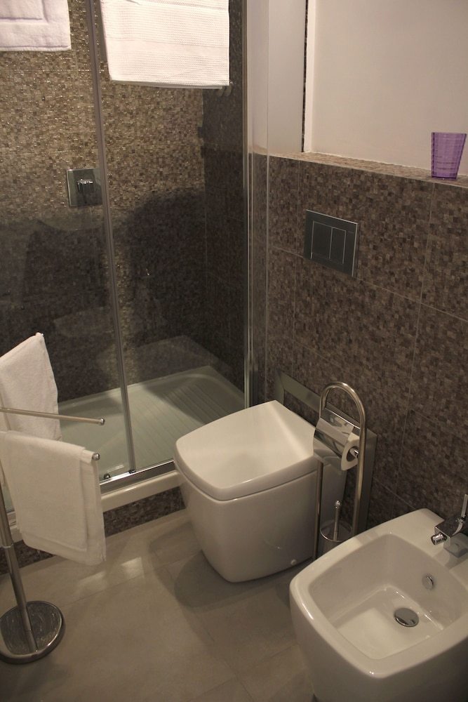 Hostal Om Palace