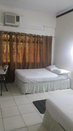 Hostal Tonys Guest House