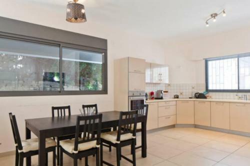 Feelhome Apartments - Yishkan Street