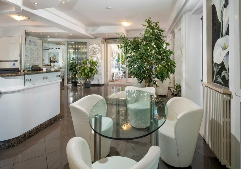 Hotel Mediterraneo Nihotels