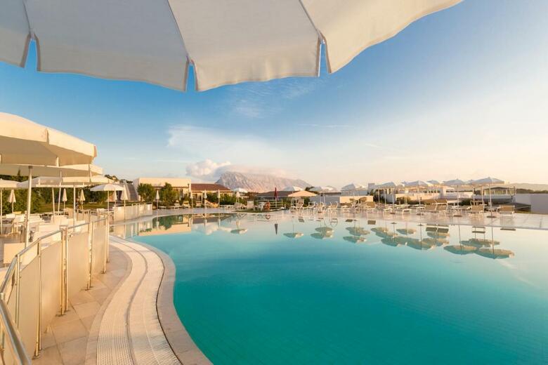 Hotel Resort Grande Baia