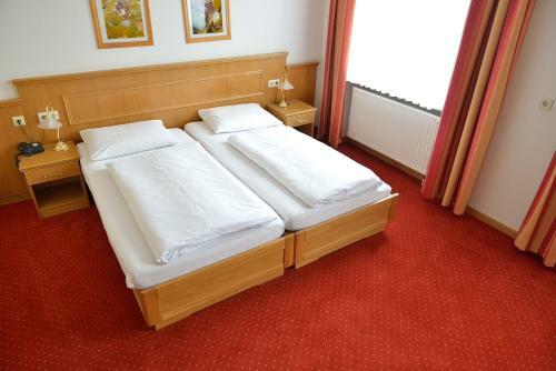 Land- Und Golfhotel Alte Fliegerschule
